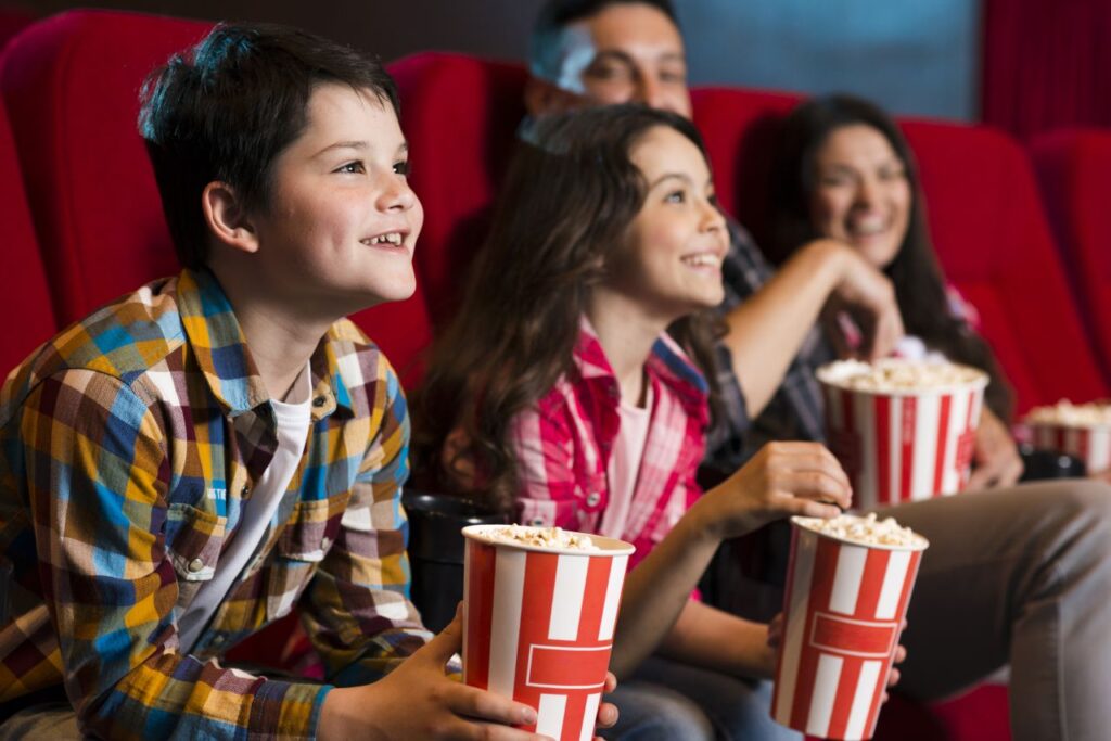 Lei que prevê cinema com ajustes para autistas se torna obrigatória em São Paulo