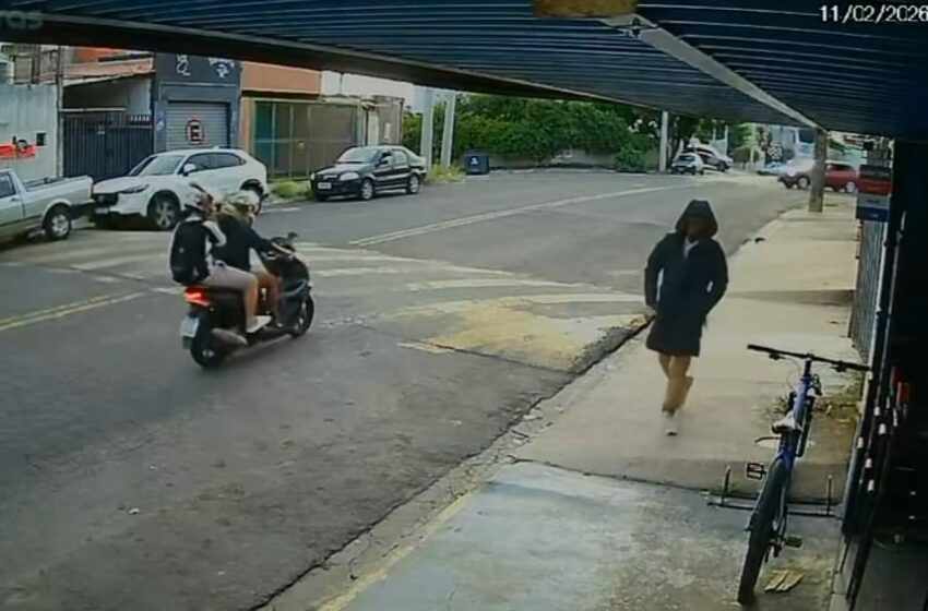 Câmera registra assalto em mercadinho no Parque América em Itu