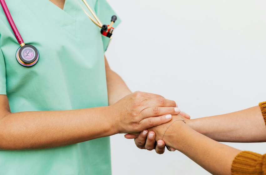 PRECISA DE CUIDADOR? APOSENTADOS PODEM AUMENTAR BENEFÍCIO DO INSS EM 25%