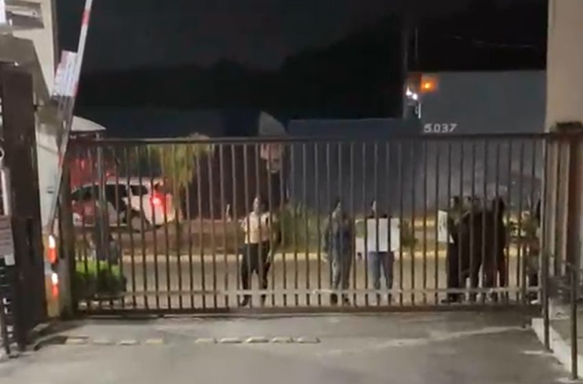 Família de idosa encontrada com sinais de espancamento em Itu faz manifestação