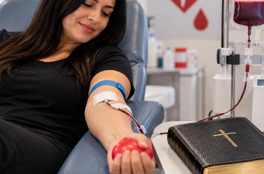  Testemunhas de Jeová flexibilizam regras sobre doação e uso de componentes do sangue