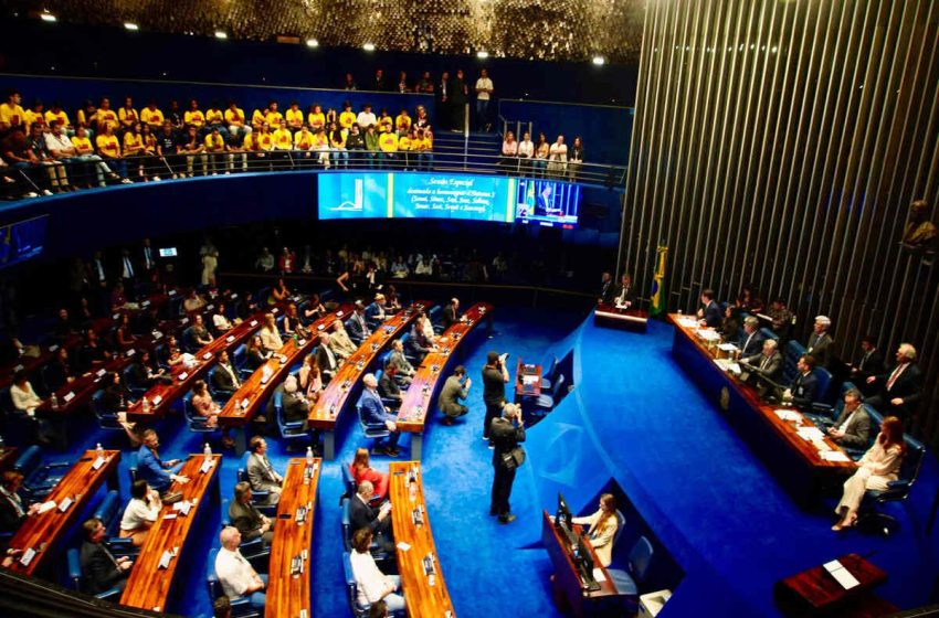 Senado adia votação da PEC que acaba com escala 6×1 para depois das eleições