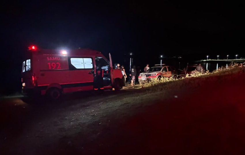 Caminhonete cai em rio de Colômbia (SP) e dois jovens de Indaiatuba estão desaparecidos
